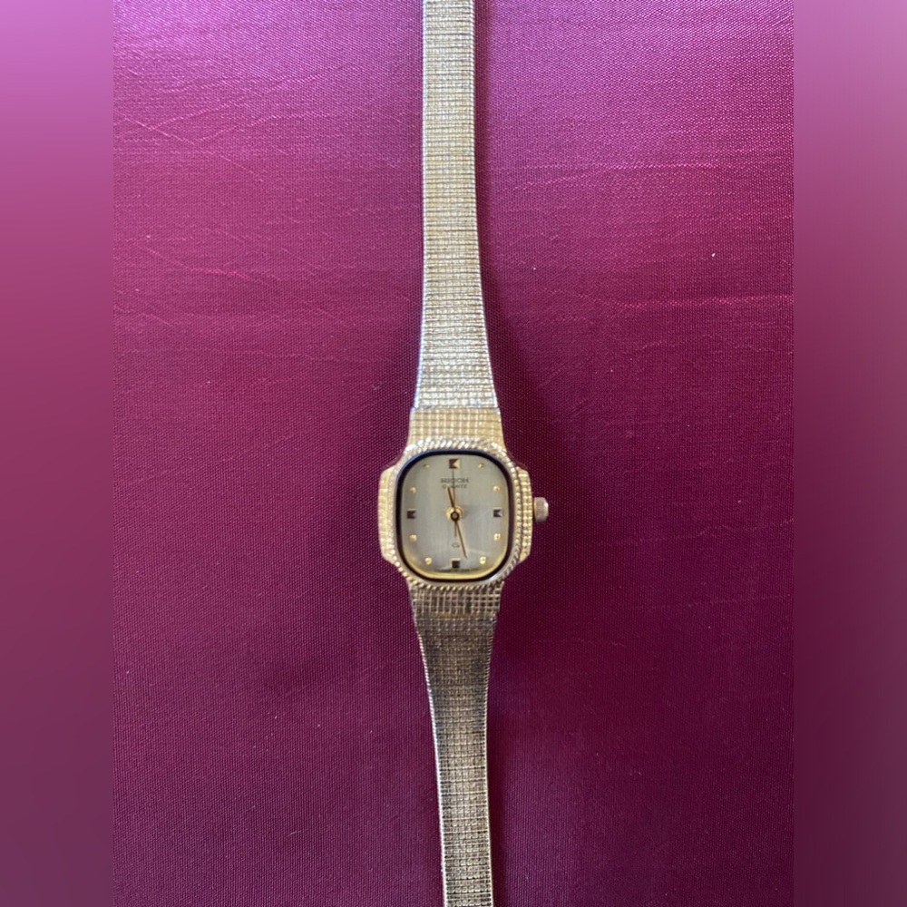 Ladies Gold Watch